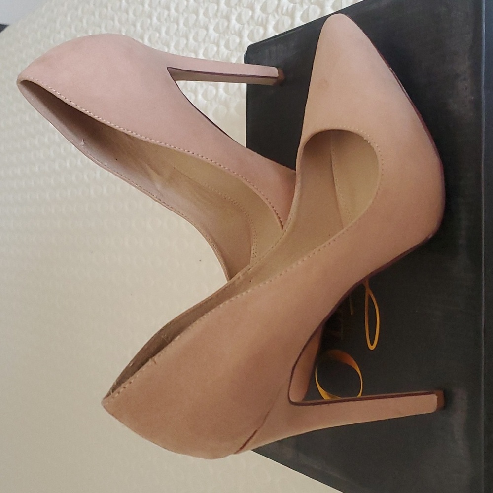 Olivia Fragrance Camel Suede Kylie Pumps Pointy Toe Size 7